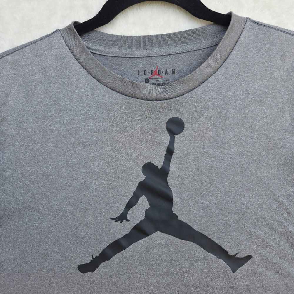 Jordan Kids Jumpman Dri-Fit Graphic T-Shirt XL Gray Polyester Activewear